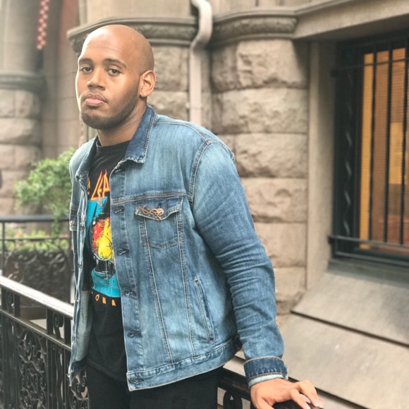 Meet your Posher, Joshua - Picture 3 of 3